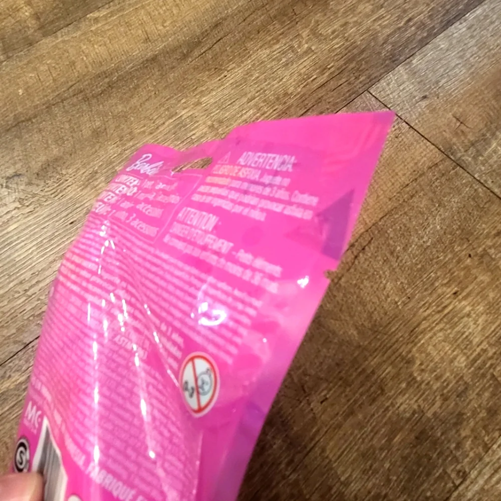 NWT Barbie Color Reveal Barbie‎ Pet Surprise Toy Blind Pack NIP SEALED